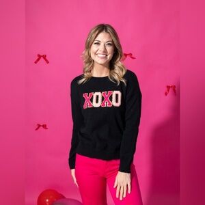 "XOXO" Glitter Print Round Neck Long Sleeve Black Sweater with Pink/Red Sz Large